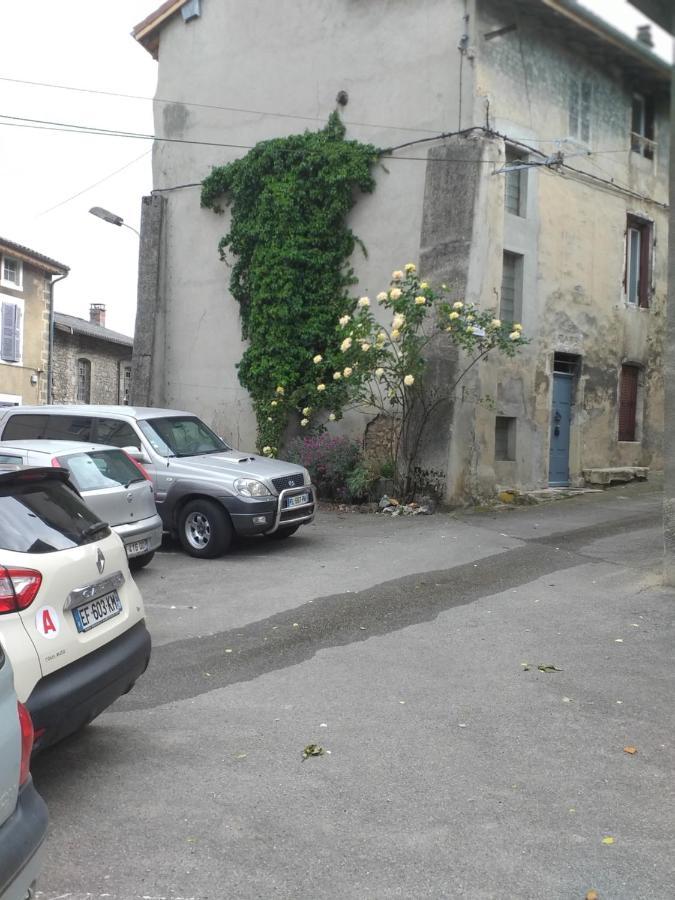 L'Emeraude - 1 A 4P - Wifi Fibre - Parking Gratuit Pont-dʼAin Exteriör bild